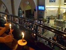 Ribuan Umat Katolik Makassar Rayakan Malam Misa Natal