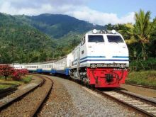 24 April, Perjalanan Kereta di Bandung Ditunda Sejam