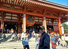 Berwisata ke Kuil Senso-ji di Asakusa