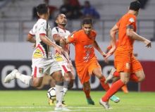 Borneo FC Libas Mitra Kukar di Derby Mahakam