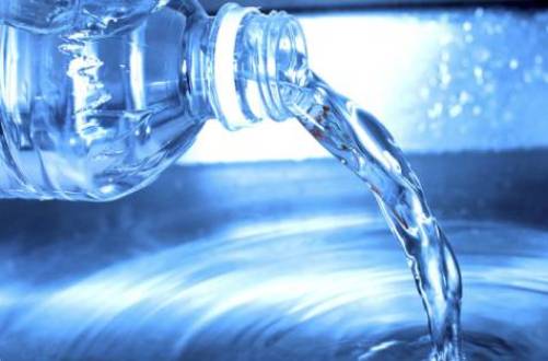 Uni Emirat Arab larang ekspor air