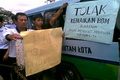 Supir angkot di Bandung tagih kompensasi BBM