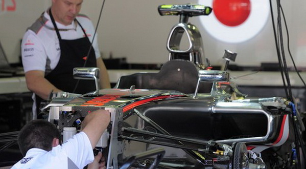 Perjudian McLaren mengubah moncong