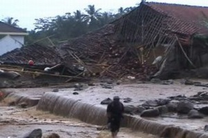 Banjir bandang hantam Kota Ambon