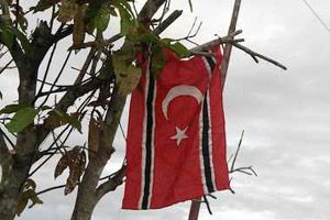 Sejumlah bendera GAM berkibar di Aceh