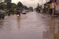Banjir‎‎, jalur selatan lumpuh