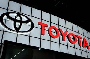 Toyota harus membayar denda Rp10,6 triliun