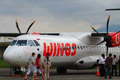 Pesawat Wings Air pecah ban di Bandara Binaka
