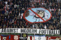 Fans berulah, UEFA denda Ajax Rp128 juta