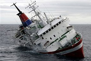Kapal Dharma Kartika kandas, 153 penumpang dievakuasi