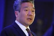 Kevin Tsujihara CEO baru perusahaan film Warner Bros