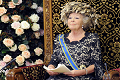 Ratu Belanda turun takhta