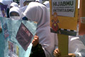 Mahasiswa Bandung serukan hari tutup aurat
