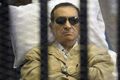 April, Mubarak kembali jalani sidang pembunuhan