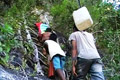 Warga Wunga bergantung sumber air di hutan angker