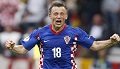 Fans Kroasia siap teror Serbia