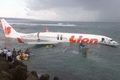 Nyemplung ke laut, penumpang Lion Air selamat
