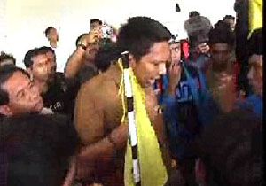 Demo ricuh, PMII sweeping anggota DPRD Bone