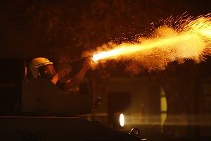 Demo di Turki memanas, eskavator dibakar