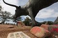 Remaja AS tewas tertusuk tanduk patung banteng