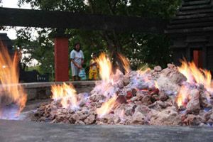 Wisata api abadi di Bojonegoro tempat keramat?