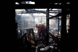 Korsleting listrik, empat rumah di Palopo ludes terbakar