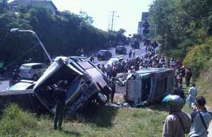 Bus kecelakaan karambol di Gombel, pengendara motor tewas