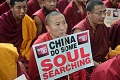 Protes kekuasaan China, biksu Tibet bakar diri di Nepal
