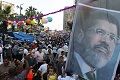 Rayakan Idul Fitri, loyalis Morsi tetap demo