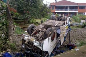 Korban tewas bus Giri Indah genap jadi 20 orang