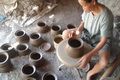Surga pecinta keramik lokal dan mancanegara