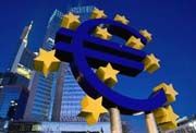 ECB pertahankan suku bunga rendah 0,5%
