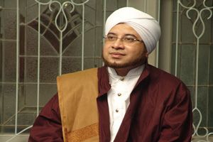 Habib Munzir Pimpinan Majelis Rasulullah meninggal dunia