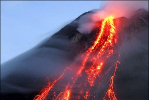 Gunung api Sinabung meletus