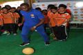 Andy Cole latih anak Indonesia