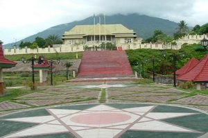 Perebutan tahta di Kesultanan Ternate berujung bentrok