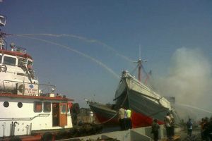 KM Surya Gumilang terbakar di Tanjung Emas