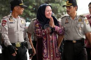 Kejati Banten SP3 kasus korupsi diduga libatkan Atut