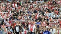 Fans rusuh, Ajax terancam sanksi