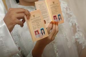 Menikah di Cilacap aman, stok buku nikah banyak