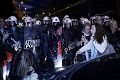 Polisi Yunani usir paksa eks pekerja kantor televisi negara