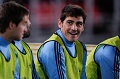 Schalke ikut perburuan Casillas