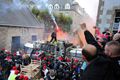 Bubarkan demo anti pajak, Polisi Perancis tembakkan gas air mata