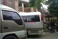 Ke rumah Anas, KPK gunakan minibus pariwisata
