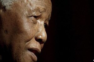 Nelson Mandela meninggal di usia 95
