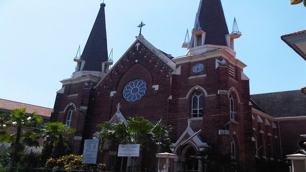 398 Gereja di Surabaya dijaga 1.928 aparat