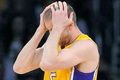 Point guard Lakers menepi enam minggu