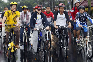Lorenzo senang bersepeda bareng Jokowi