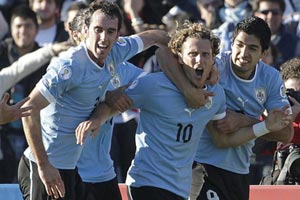 Sembilan pemain Uruguay masuk penjara