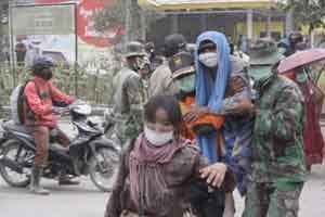 Pengungsian Kelud penuh, warga hijrah ke Jombang